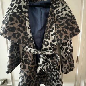 T Tahari Black and Gray Animal Print Cape